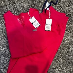 Brand new women’s figs scrubs